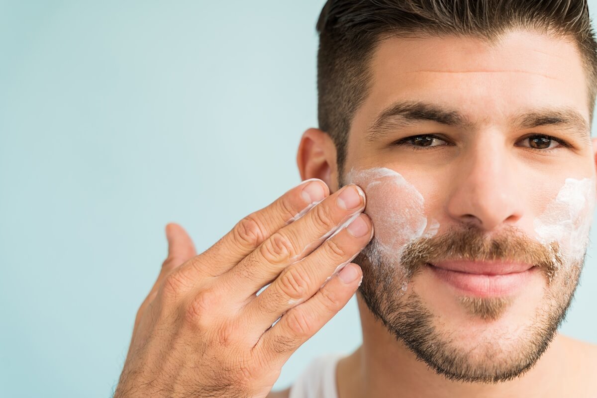 Cara Cukur Kumis Tanpa Krim Dengan Face Wash