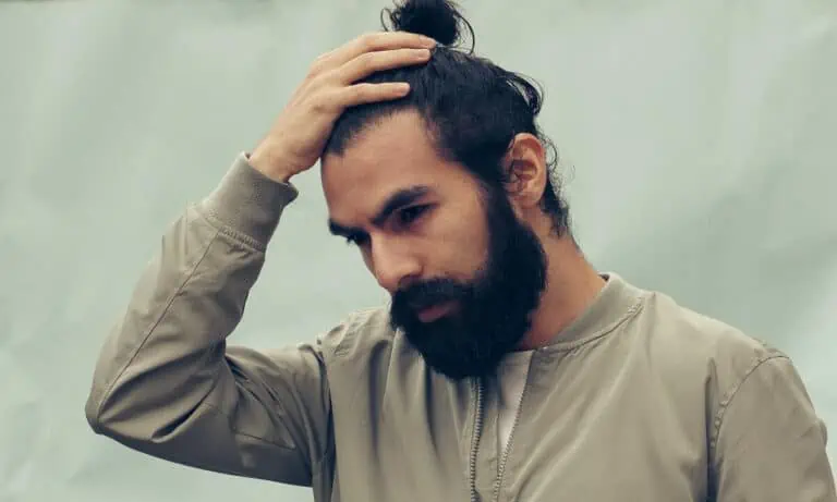 gaya rambut man bun