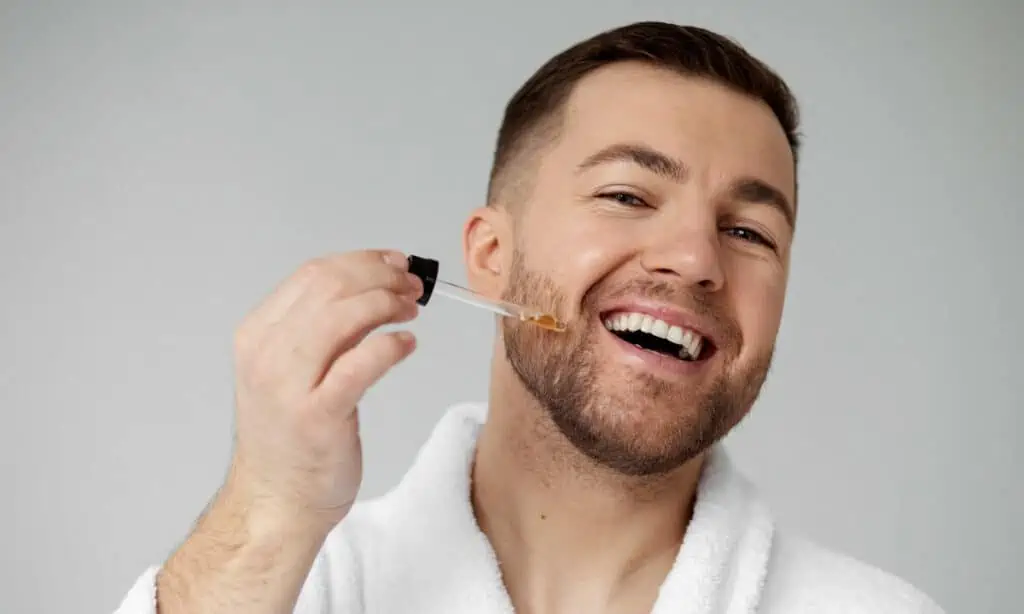 Kenali 6 Bahan Aktif dalam Produk Penumbuh Brewok Paling Ampuh, Ada Kemiri? 9 penumbuh brewok paling ampuh